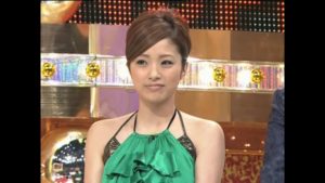 上戸彩M1グランプリ2017ワンピース・ドレス衣装のブランド