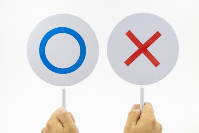 アルコール消毒液の詰め替え容器100均のボトルで大丈夫？素材や材質の選び方は？