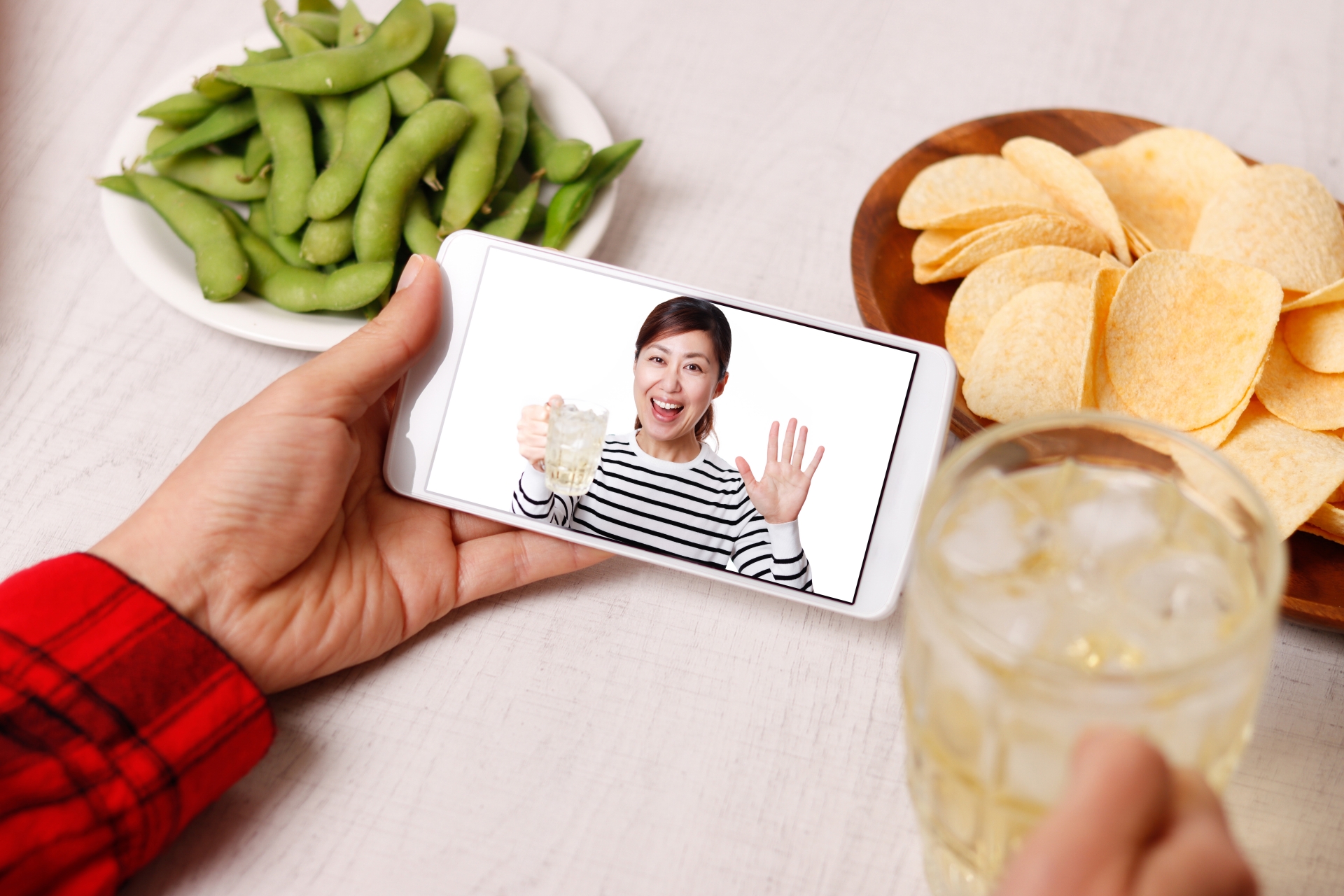 オンライン飲み会をLINEでやるのPCとスマホどっちがいいの?